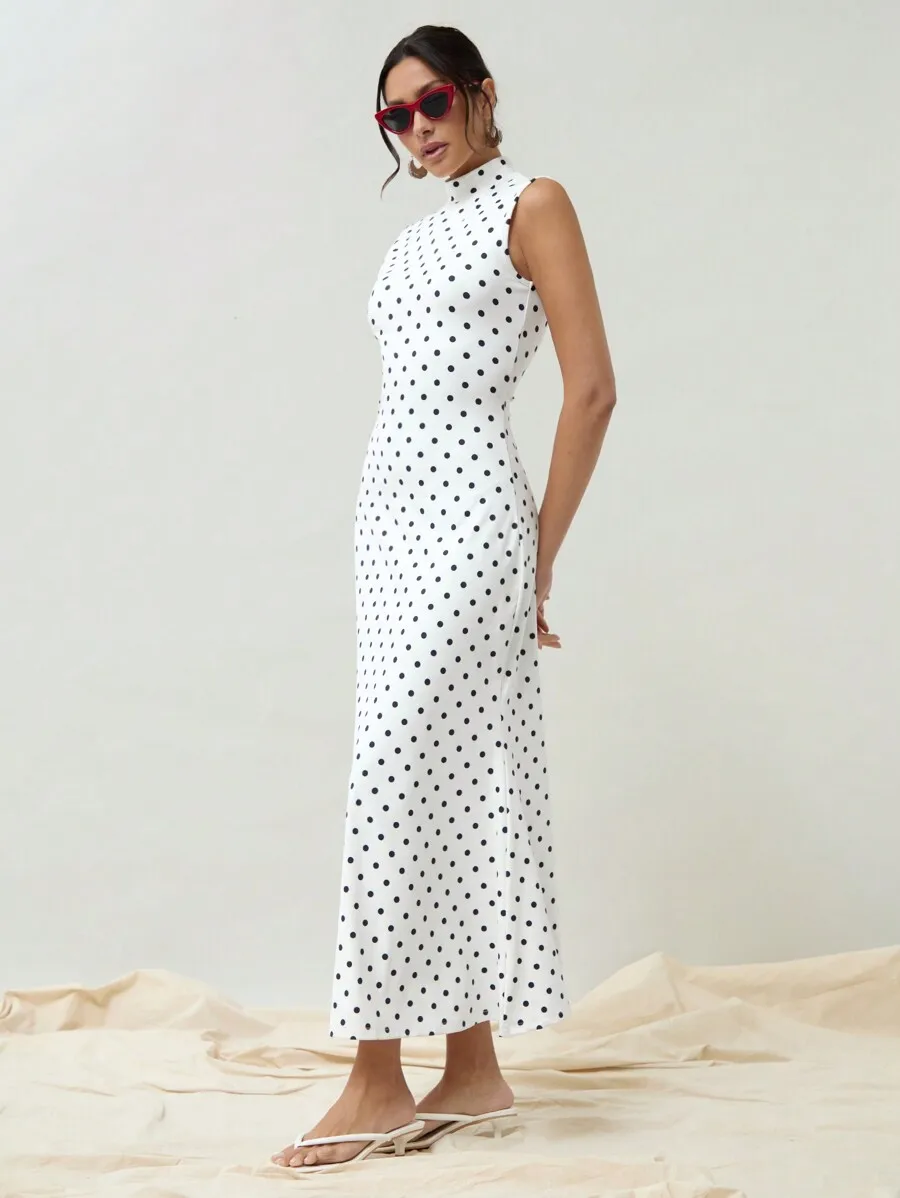 Elegant Women Polka Dot Sleeveless Stand Collar Long Fish-Tail Dress
Elegant Women Polka Dot Sleeveless Stand Collar Long Fish-Tail Dress