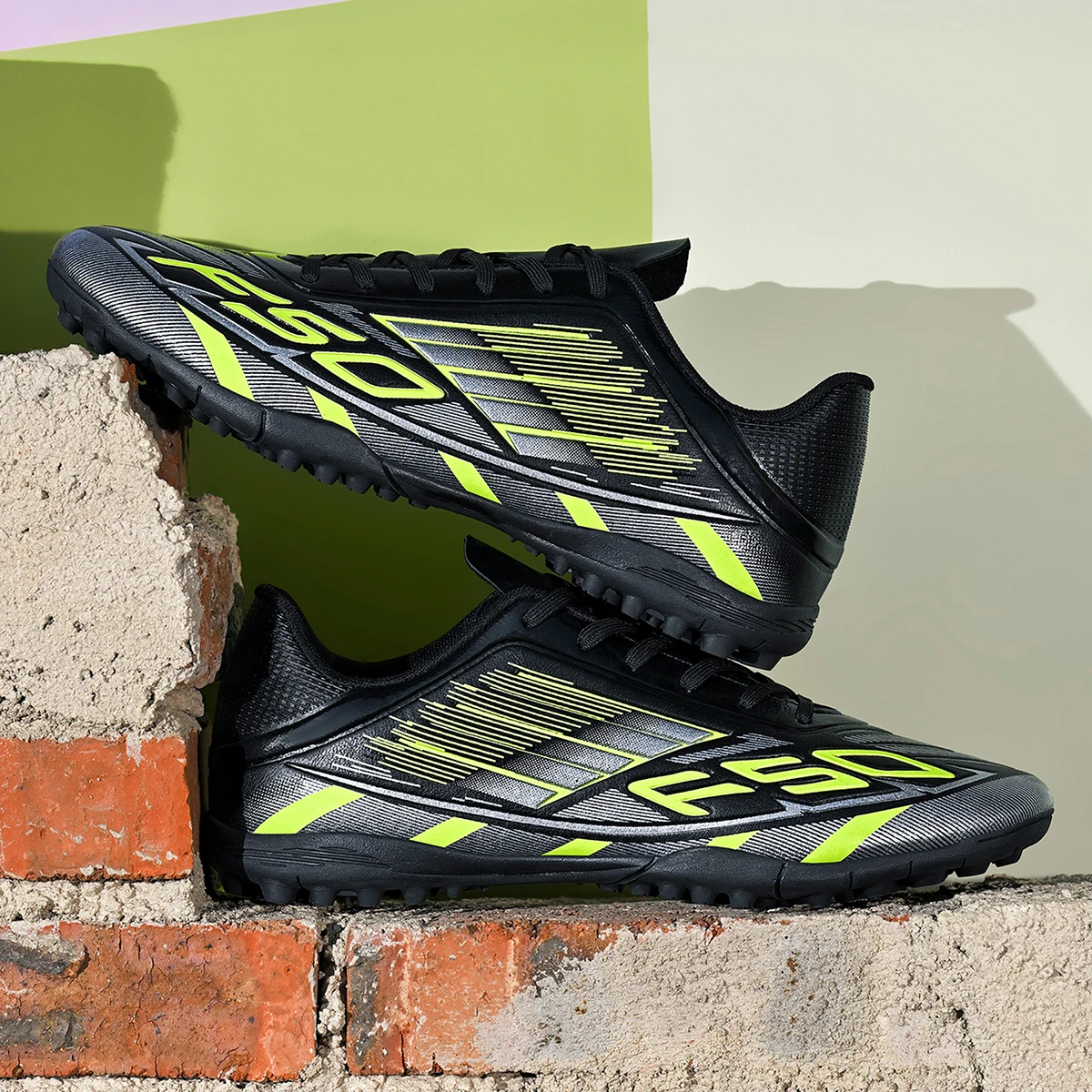 Professional TF Soccer Boots Unisex Youth Adult PU Fabric Upper Rubber Sole Non-slip Training Cleats
Professional TF Soccer Boots Unisex Youth Adult PU Fabric Upper Rubber Sole Non-slip Training Cleats