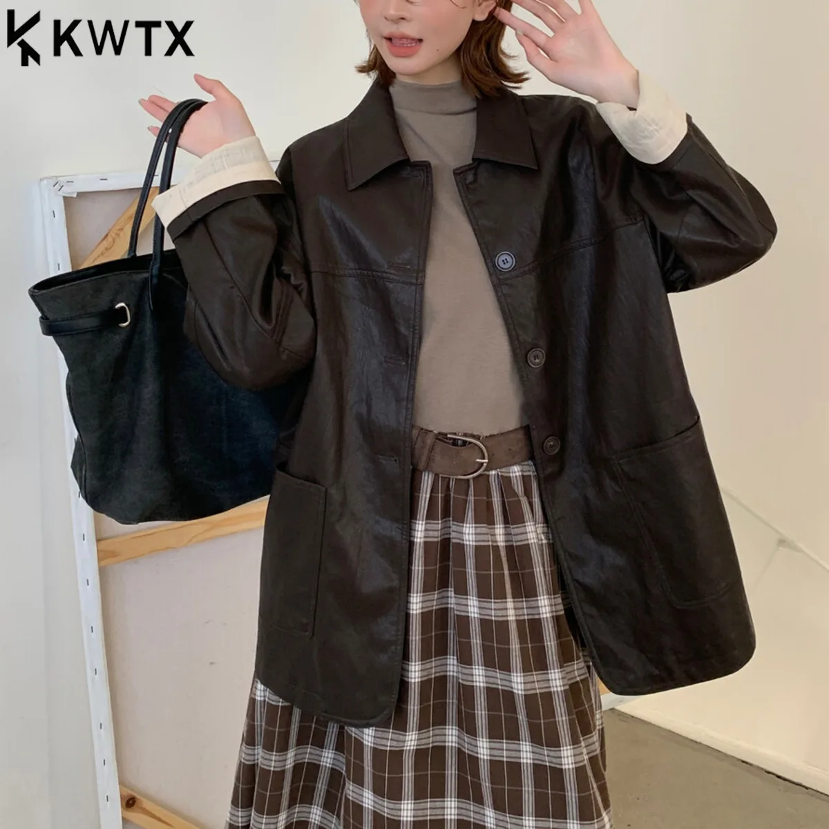 KWTX Women's Two-Tone Sleeve Faux Leather Jacket - Minimalist Versatile Coat , Chic Plain Color Outerwear,Fashion 2025
KWTX Women's Two-Tone Sleeve Faux Leather Jacket - Minimalist Versatile Coat , Chic Plain Color Outerwear,Fashion 2025