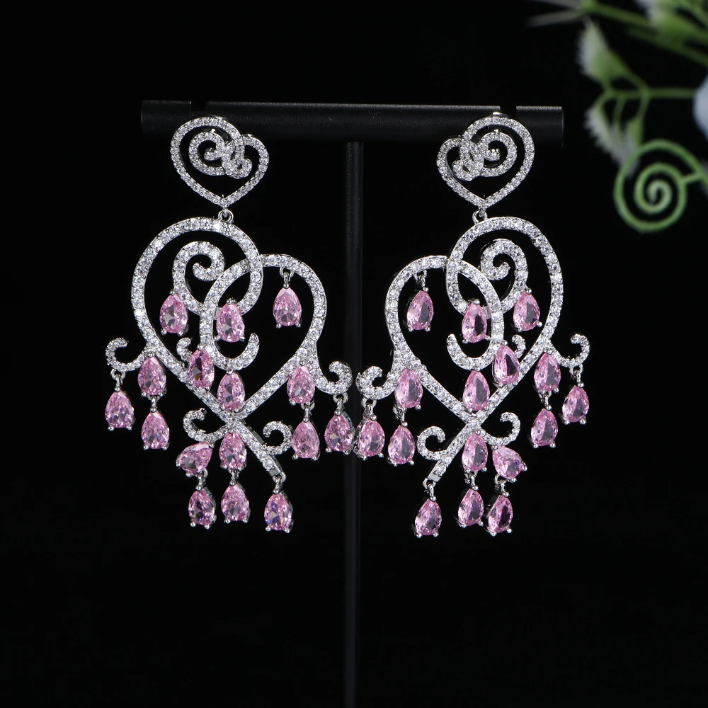 Luxury Court Retro Totem Heart Waterdrop Tassel Dangle Earrings For Women Wedding Party Dubai Bridal Earrings E985
Luxury Court Retro Totem Heart Waterdrop Tassel Dangle Earrings For Women Wedding Party Dubai Bridal Earrings E985