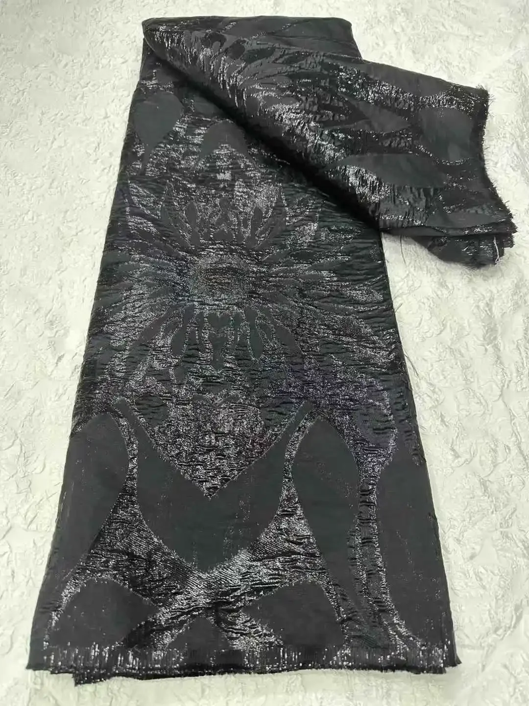 2025 High Quality African Nigerian Tulle Lace Fabric Organza Embroidery Guipure Party Gown Dress Brocade Jacquard 5Yards Z757
2025 High Quality African Nigerian Tulle Lace Fabric Organza Embroidery Guipure Party Gown Dress Brocade Jacquard 5Yards Z757