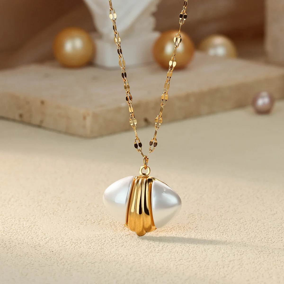 Romantic Imitation Pearl Shell Pendant Necklaces for Women Stainless Steel Gold Color Chain Collar Necklace Summer Beach Jewelry
Romantic Imitation Pearl Shell Pendant Necklaces for Women Stainless Steel Gold Color Chain Collar Necklace Summer Beach Jewelry