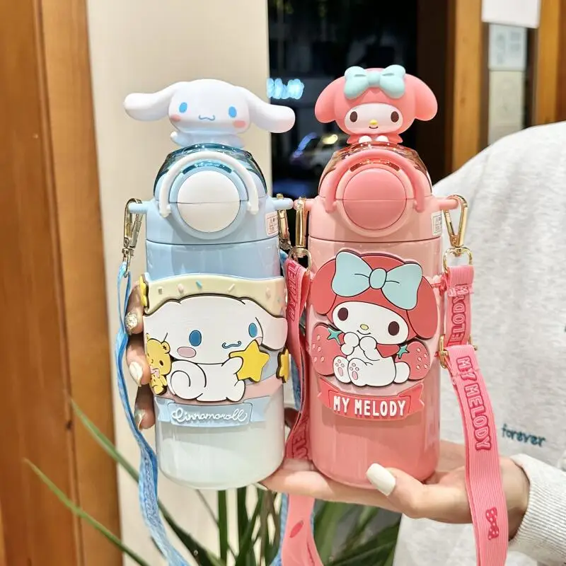 Sanrio Kuromi Cinnamoroll Hello Kitty чашка для холодных напитков новый продукт Kawaii мультфильм портативный большой емкости на открытом воздухе для взрослых студентов
Sanrio Kuromi Cinnamoroll Hello Kitty чашка для холодных напитков новый продукт Kawaii мультфильм портативный большой емкости на открытом воздухе для взрослых студентов