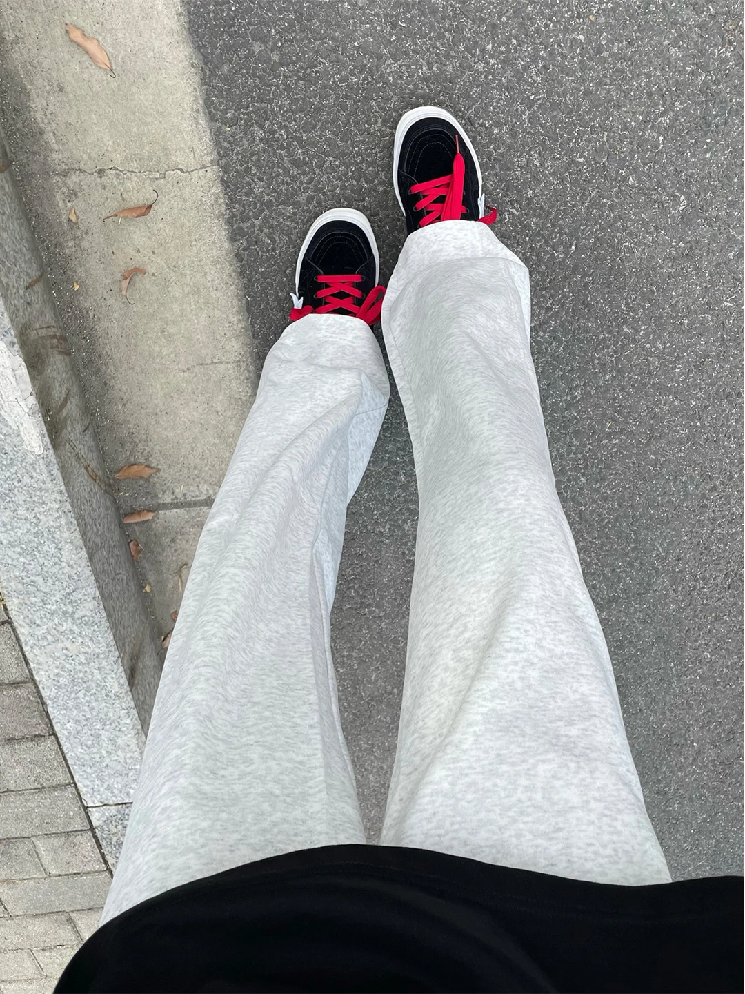 Мужские спортивные брюки Cleanfit ey Floral для активного отдыха, американского стиля, из плотной ткани, с прямым кроем и расклешенными штанинами
Мужские спортивные брюки Cleanfit ey Floral для активного отдыха, американского стиля, из плотной ткани, с прямым кроем и расклешенными штанинами