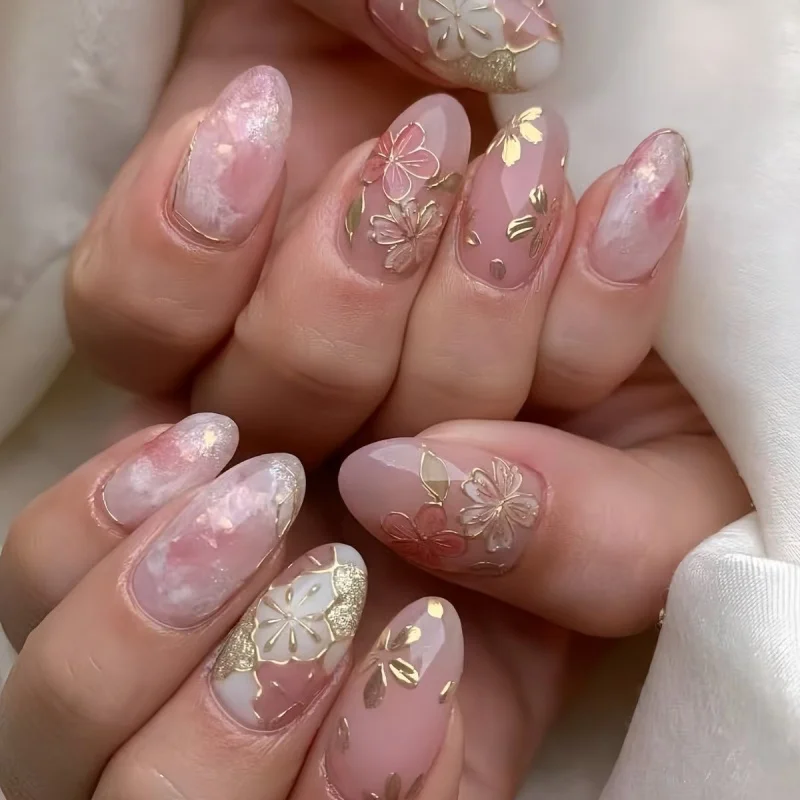 24pcs Finished Press on Nails with Golden Flower Design Almond False Nail Gradient Pink Fake Nails Mid-length Oval Manicure Tips
24pcs Finished Press on Nails with Golden Flower Design Almond False Nail Gradient Pink Fake Nails Mid-length Oval Manicure Tips