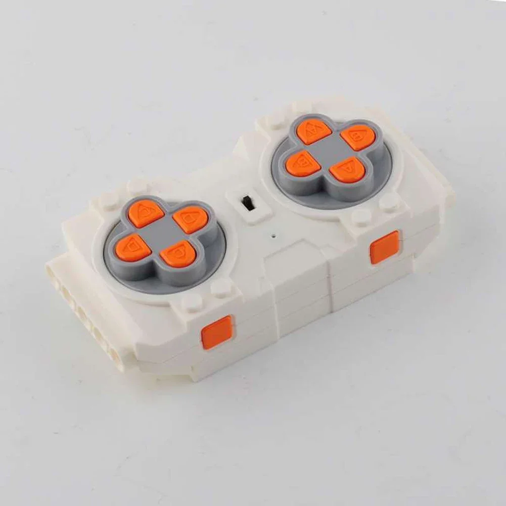 MOLD KING 2,4G R/C APP двойной пульт дистанционного управления 4,0 интеллектуальные строительные блоки литиевый батарейный отсек для модели моторизованного автомобиля 13108
MOLD KING 2,4G R/C APP двойной пульт дистанционного управления 4,0 интеллектуальные строительные блоки литиевый батарейный отсек для модели моторизованного автомобиля 13108