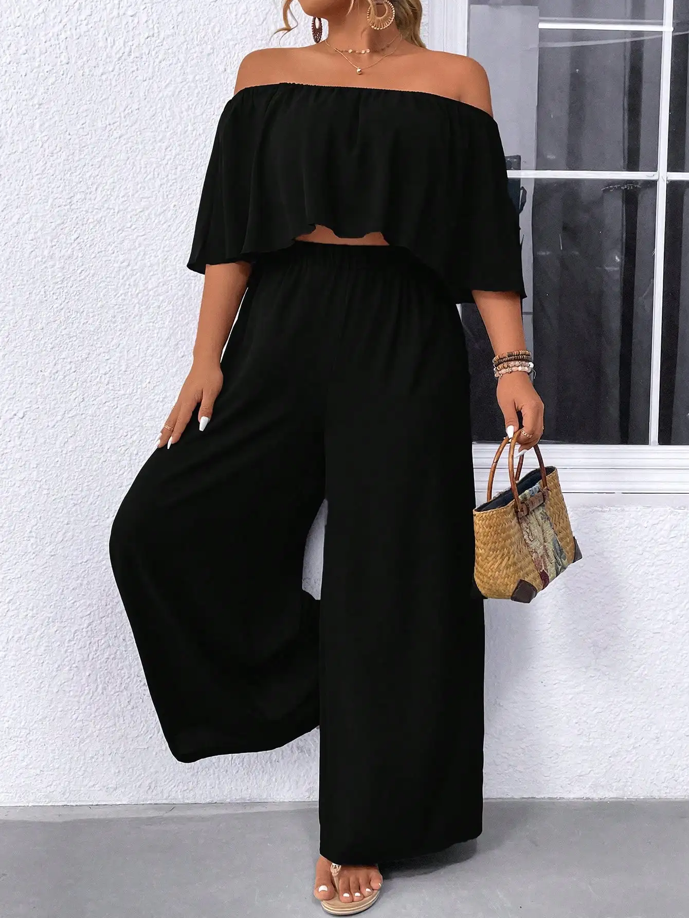 Plus Size Off Shoulder Crop Top and Wide Leg Pants Set for Women
Plus Size Off Shoulder Crop Top and Wide Leg Pants Set for Women