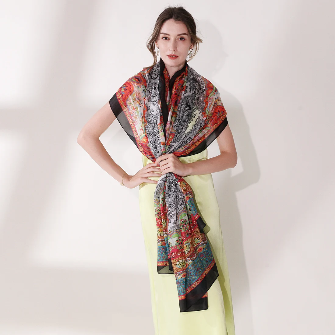 100% silk scarf Women Printed blue floral silk scarf ladies Hangzhou all seasons elegant soft Long Shawl Wrap spring
100% silk scarf Women Printed blue floral silk scarf ladies Hangzhou all seasons elegant soft Long Shawl Wrap spring