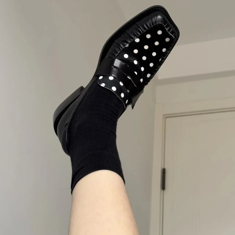 Women's Vintage Polka Dot Loafers 2026 Spring Square Toe Slip-On Ruched Chunky Heel Casual Leather Shoes For Ladies
Women's Vintage Polka Dot Loafers 2026 Spring Square Toe Slip-On Ruched Chunky Heel Casual Leather Shoes For Ladies