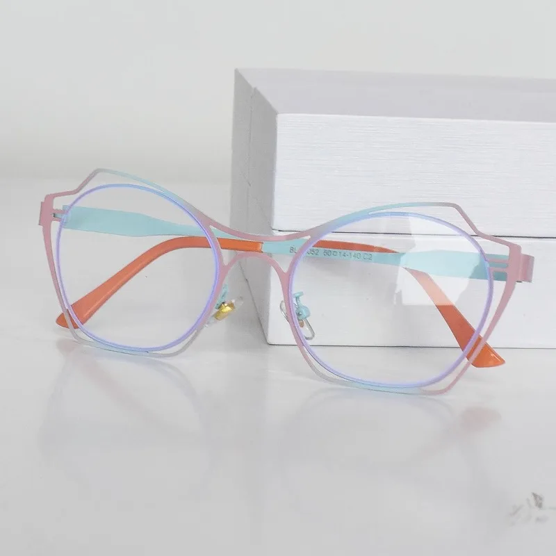 Polygon Black Frame Round Minority Myopia Glasses Progressive Color Two-color Splicing Glasses for Men and Women
Polygon Black Frame Round Minority Myopia Glasses Progressive Color Two-color Splicing Glasses for Men and Women