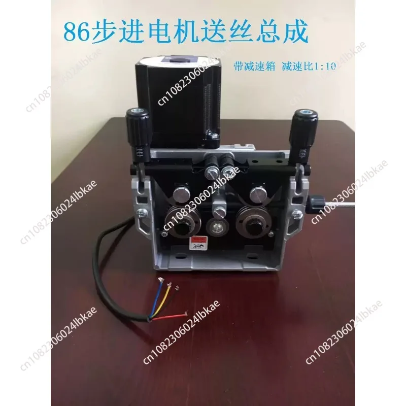 Stepping servo motor wire feeding machine assembly robot robot arm platform welding
Stepping servo motor wire feeding machine assembly robot robot arm platform welding