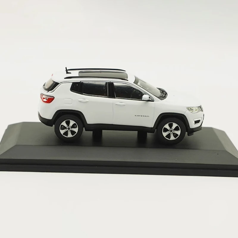 Original 1:43 COMPASS Alloy Car Model Static Collection Decorated Holiday Gifts Toys
Original 1:43 COMPASS Alloy Car Model Static Collection Decorated Holiday Gifts Toys