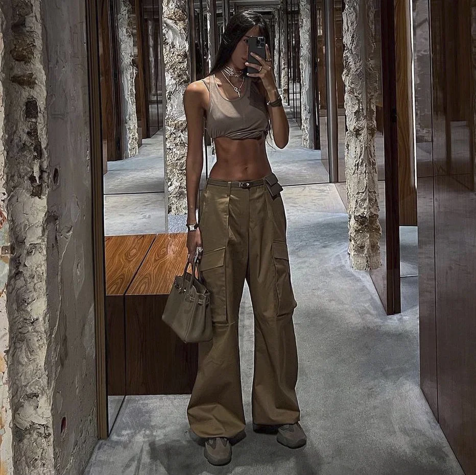 American Retro Low-Rise Multi-Pocket Cargo Pants New Versatile Patchwork Casual Straight-Leg Pants Y2K Women's Wide-Leg Trousers
American Retro Low-Rise Multi-Pocket Cargo Pants New Versatile Patchwork Casual Straight-Leg Pants Y2K Women's Wide-Leg Trousers