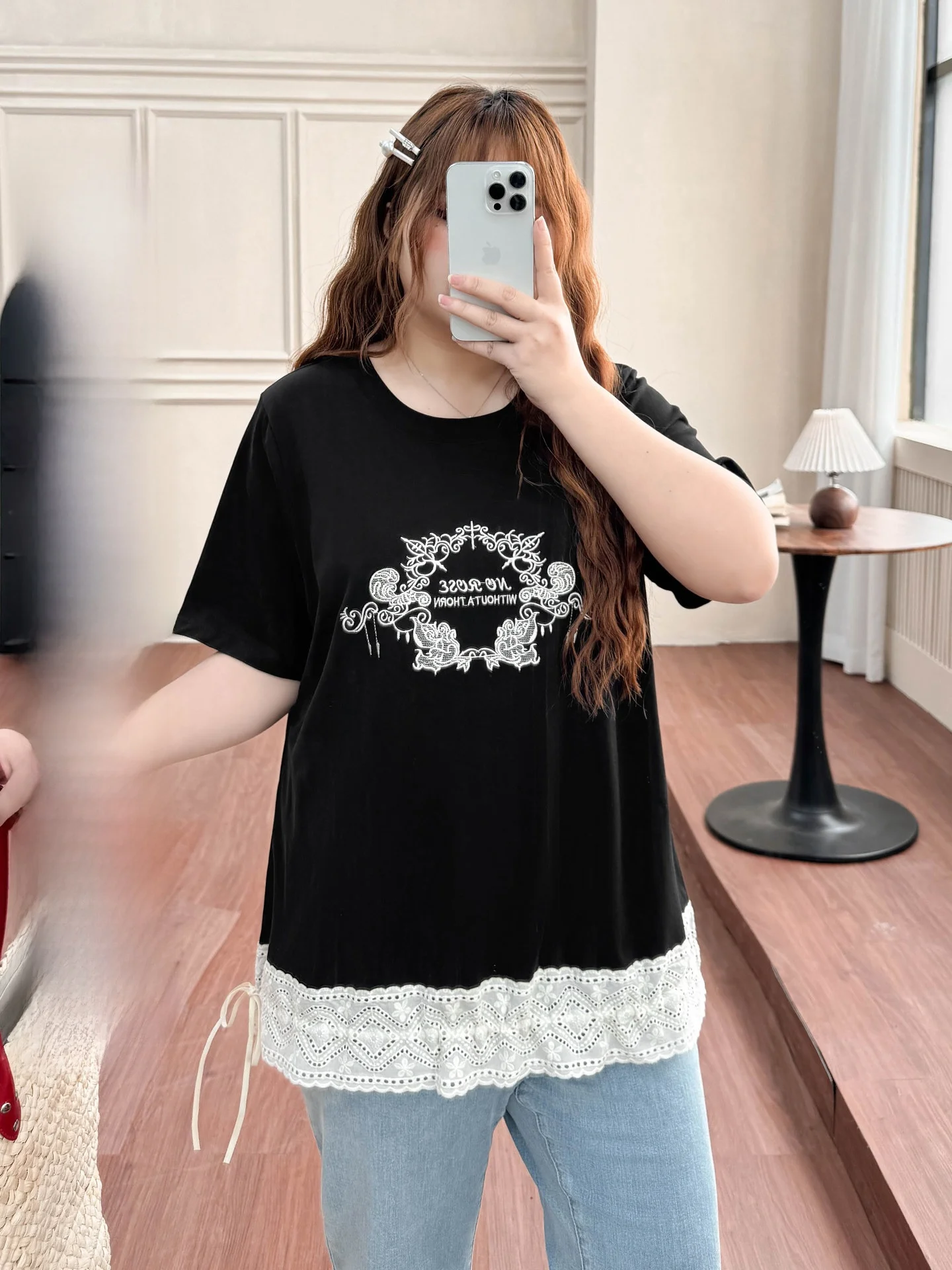 Sweet Korean Style plus Size T-Shirt with Embroidery And Bow Tie Short Sleeve round Neck Floral Pattern Cotton Summer Top
Sweet Korean Style plus Size T-Shirt with Embroidery And Bow Tie Short Sleeve round Neck Floral Pattern Cotton Summer Top