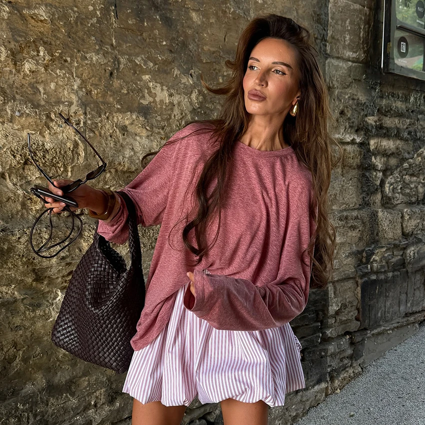 Linad Casual Brick Red O-Neck Long Sleeve T-Shirt 2025 Summer Elastic Semi-Sheer Pullover Woman Tops Knitted Solid Color Shirts
Linad Casual Brick Red O-Neck Long Sleeve T-Shirt 2025 Summer Elastic Semi-Sheer Pullover Woman Tops Knitted Solid Color Shirts