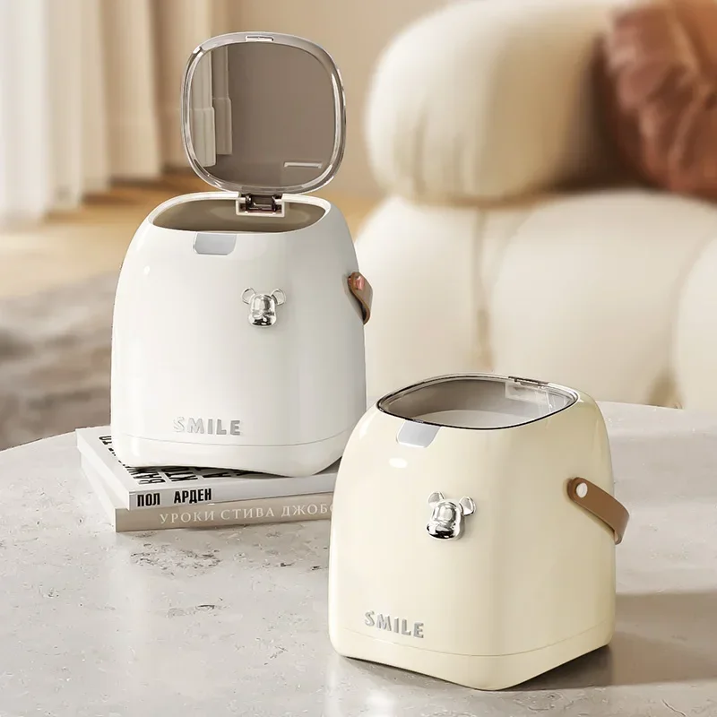 2L Luxury Desktop Trash Can, Small Paper Basket with Handle, Suitable for Offices Bedrooms, Living Rooms, Etc
2L Luxury Desktop Trash Can, Small Paper Basket with Handle, Suitable for Offices Bedrooms, Living Rooms, Etc