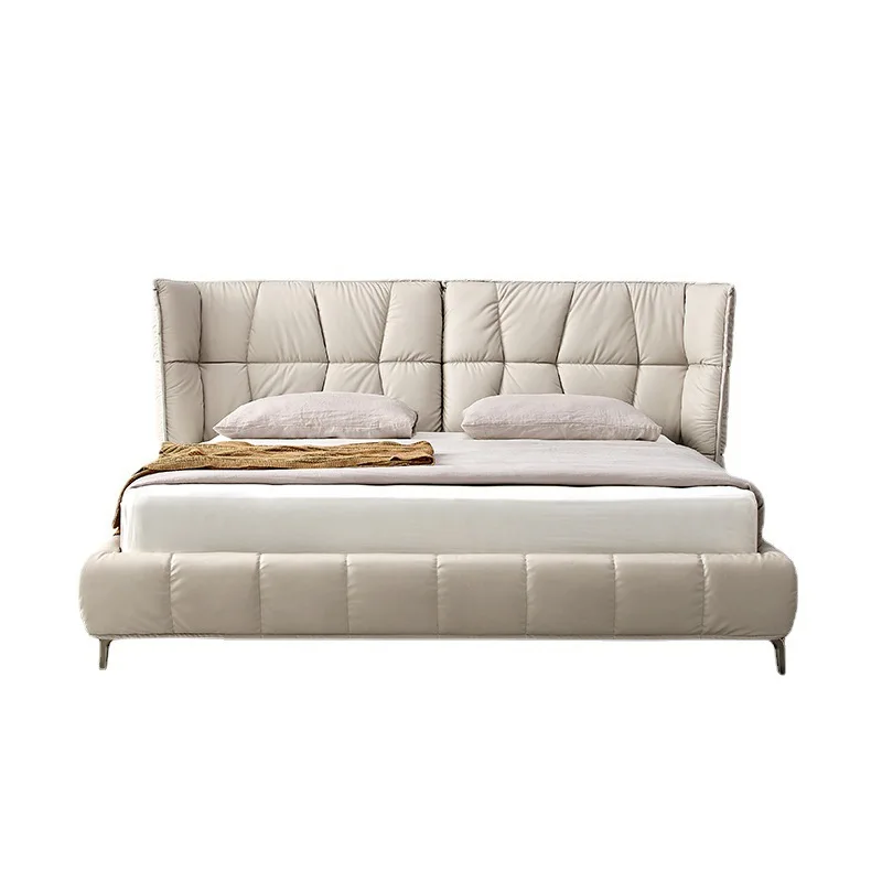 Leather muscle bed Italian minimalist Napa cowhide designer Internet celebrity size apartment master bedroom wedding bed
Leather muscle bed Italian minimalist Napa cowhide designer Internet celebrity size apartment master bedroom wedding bed