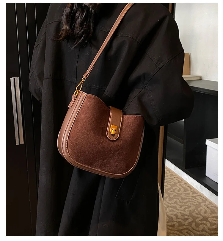 Vintage Zipper Women‘s Soft Pu Leather Shoulder Bag 2025 New Casual Ladies Handbag Female Fashion Luxury Designer Crossbody Bags
Vintage Zipper Women‘s Soft Pu Leather Shoulder Bag 2025 New Casual Ladies Handbag Female Fashion Luxury Designer Crossbody Bags