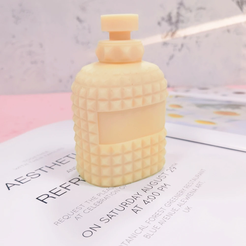 3D Unique Gift Home Decor Vintage Perfume Bottle Candle Mold Scented Soy Wax Silicone Mould
3D Unique Gift Home Decor Vintage Perfume Bottle Candle Mold Scented Soy Wax Silicone Mould
