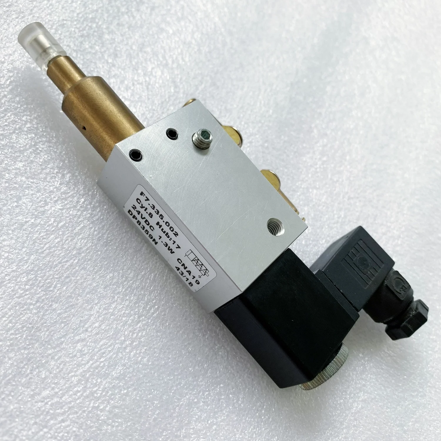 Best Quality Pneumatic Cylinder F7.335.002 Solenoid Valve Unit for Heidelberg CD102 SM102 Offset Press Spare Parts 
Best Quality Pneumatic Cylinder F7.335.002 Solenoid Valve Unit for Heidelberg CD102 SM102 Offset Press Spare Parts