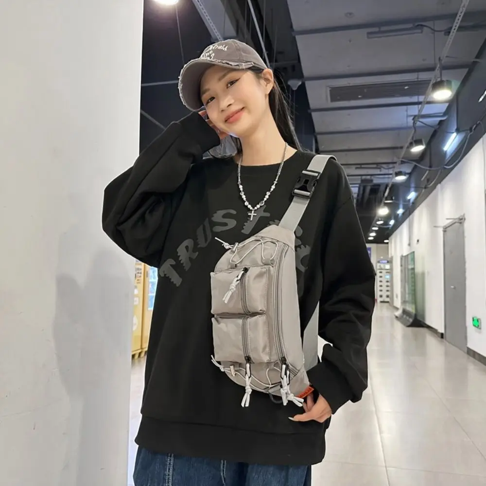 Casual Nylon Men Waist Bag Large Capacity Y2k Multi-pocket Chest Bag Multi Functional Crossbody Bag Sports Fanny Pack Travel
Casual Nylon Men Waist Bag Large Capacity Y2k Multi-pocket Chest Bag Multi Functional Crossbody Bag Sports Fanny Pack Travel