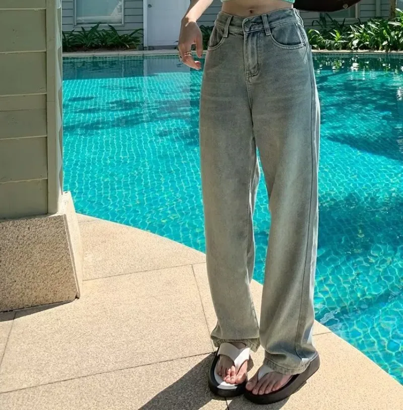 Korean Fashion New Women's Wide Leg Jeans Retro High Waisted Loose Straight Leg Denim Pants Y2k Streetwear Women
Korean Fashion New Women's Wide Leg Jeans Retro High Waisted Loose Straight Leg Denim Pants Y2k Streetwear Women