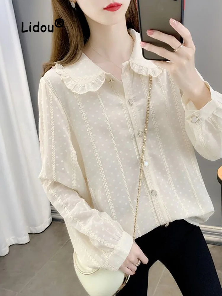 Autumn Fashion Lace Patchwork White Single-breasted Blouse Women New Long Sleeve Interior Lapping Ruffled Temperament Top 2022
Autumn Fashion Lace Patchwork White Single-breasted Blouse Women New Long Sleeve Interior Lapping Ruffled Temperament Top 2022