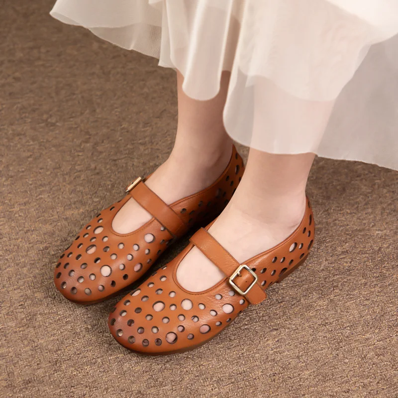 Spring and Summer New Round Head Shallow Mouth Comfortable One-word Buckle Belt Hollow Flat Bottom Handmade Mary Jane Shoes
Spring and Summer New Round Head Shallow Mouth Comfortable One-word Buckle Belt Hollow Flat Bottom Handmade Mary Jane Shoes