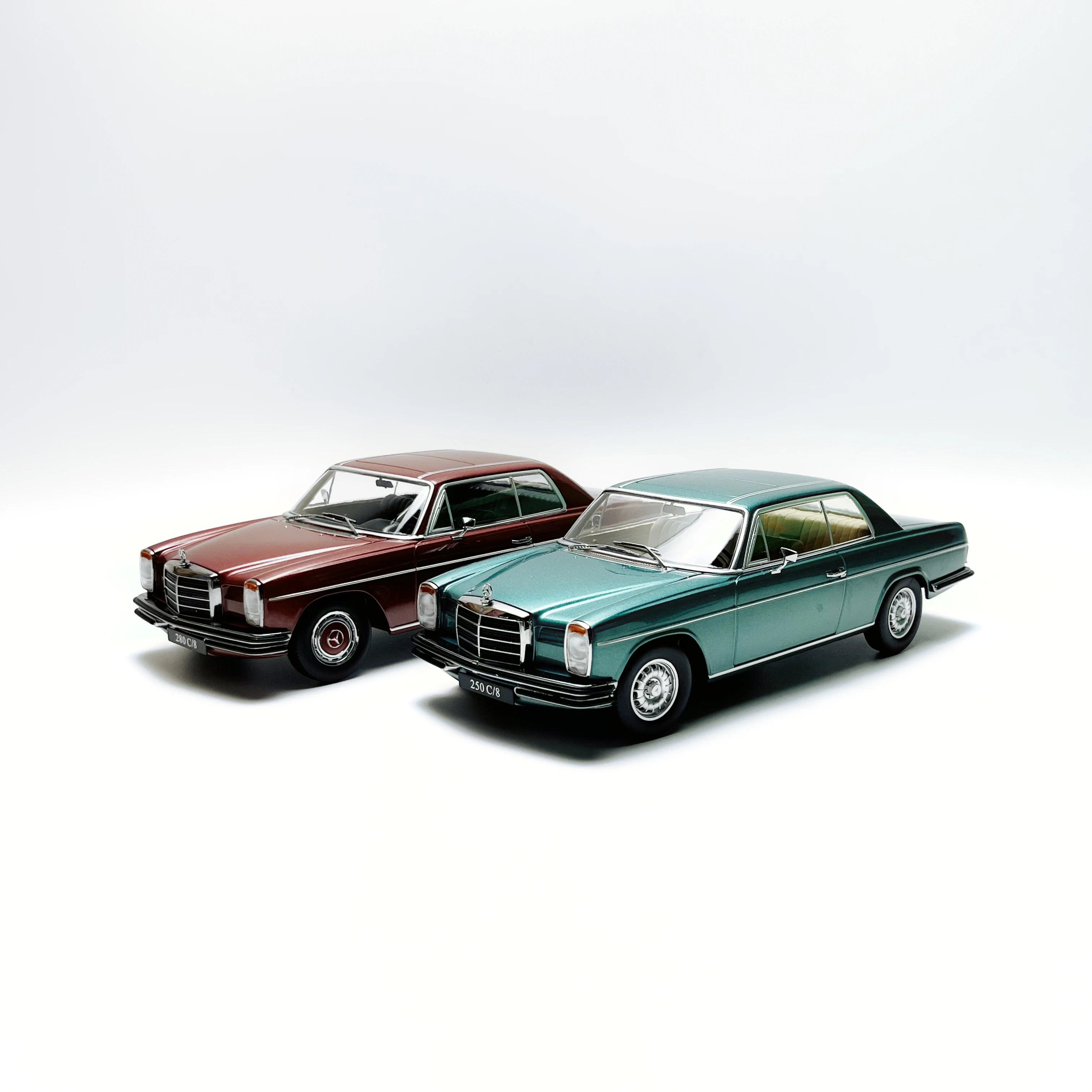 Diecast KK 1:18 Scale Mercedes-Benz 280 C/8 W114 Coupe Alloy Car Model Collectible Toy Gift Souvenir Display Ornaments
Diecast KK 1:18 Scale Mercedes-Benz 280 C/8 W114 Coupe Alloy Car Model Collectible Toy Gift Souvenir Display Ornaments