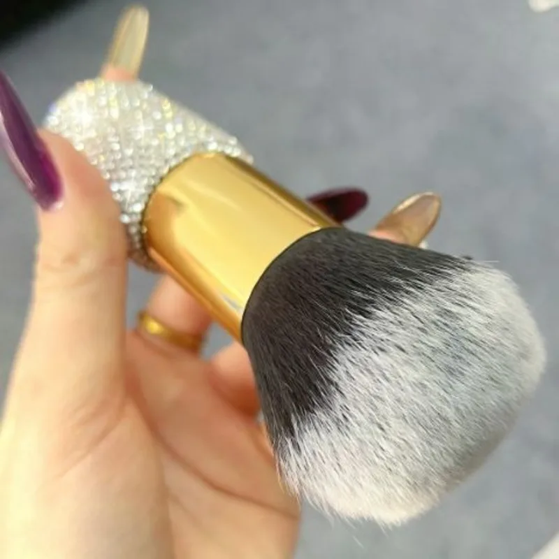 Diamond Set Makeup High Value Light Luxury Eye Shadow Powder Blusher Face Repair Concealer Brush Soft And Portable
Diamond Set Makeup High Value Light Luxury Eye Shadow Powder Blusher Face Repair Concealer Brush Soft And Portable