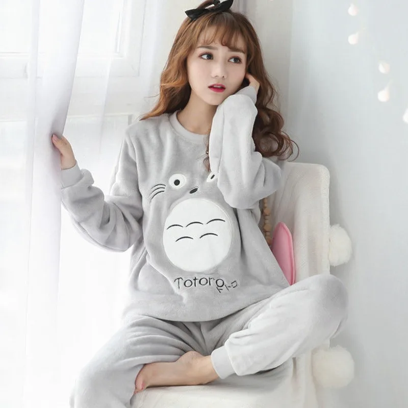 Зимняя женская коралловая флисовая милая фланелевая теплая домашняя одежда с круглым вырезом, комплект одежды для сна, студенческая домашняя одежда
Зимняя женская коралловая флисовая милая фланелевая теплая домашняя одежда с круглым вырезом, комплект одежды для сна, студенческая домашняя одежда