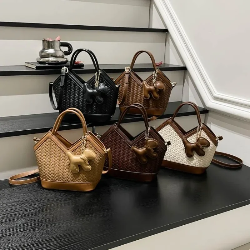 Ladies Vintage Handbag Luxury Designer Diaper Bag Elegant Leather Tote Large Capacity Stylish Crossbody Messenger Bag
Ladies Vintage Handbag Luxury Designer Diaper Bag Elegant Leather Tote Large Capacity Stylish Crossbody Messenger Bag