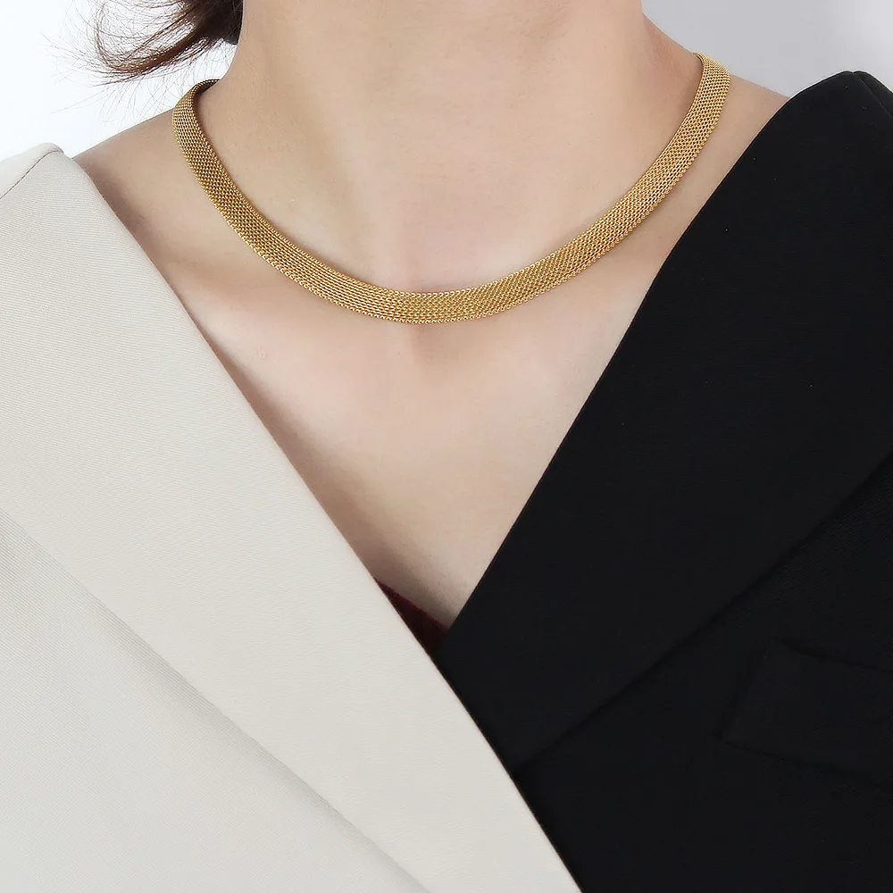 DIY accessories European and American mesh collar bracelet Milan flat mesh 18k gold-plated stainless steel jewelry women's jewel
DIY accessories European and American mesh collar bracelet Milan flat mesh 18k gold-plated stainless steel jewelry women's jewel
