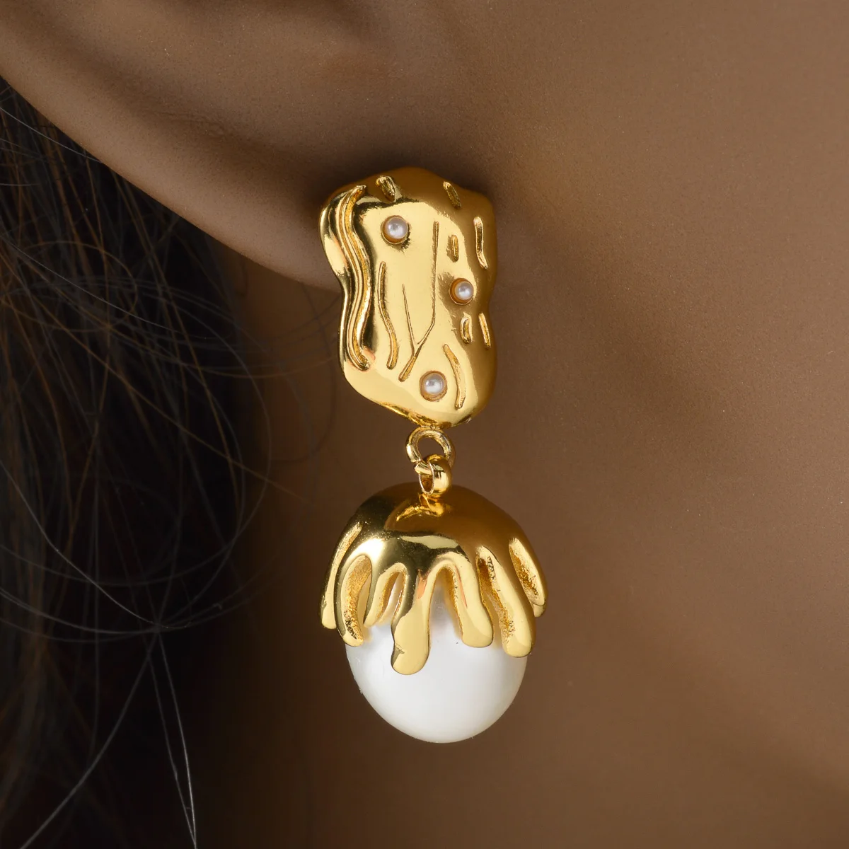 Women Vintage Baroque Pearl Drop Earrings Chic Irregular Dangle Earrings French Style Dating Daliy Office Jewelry Accessory Wear
Women Vintage Baroque Pearl Drop Earrings Chic Irregular Dangle Earrings French Style Dating Daliy Office Jewelry Accessory Wear