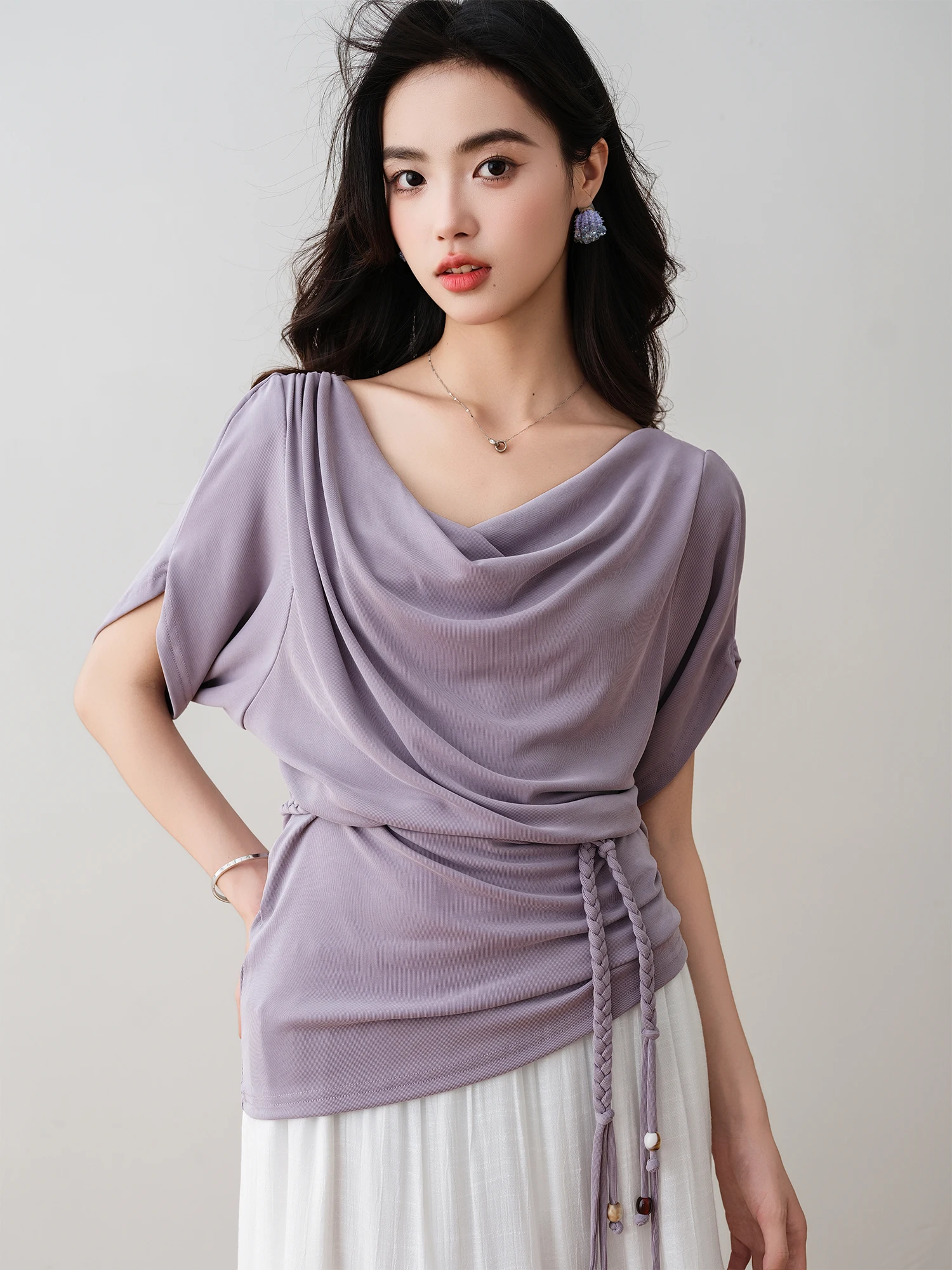 Slim Fit ort Sve T-irt RONRON Summer New Sle Waist Cinching Lazy Ne Hanging Design Breathable Sweat Absorbent Pure...
Slim Fit ort Sve T-irt RONRON Summer New Sle Waist Cinching Lazy Ne Hanging Design Breathable Sweat Absorbent Pure...