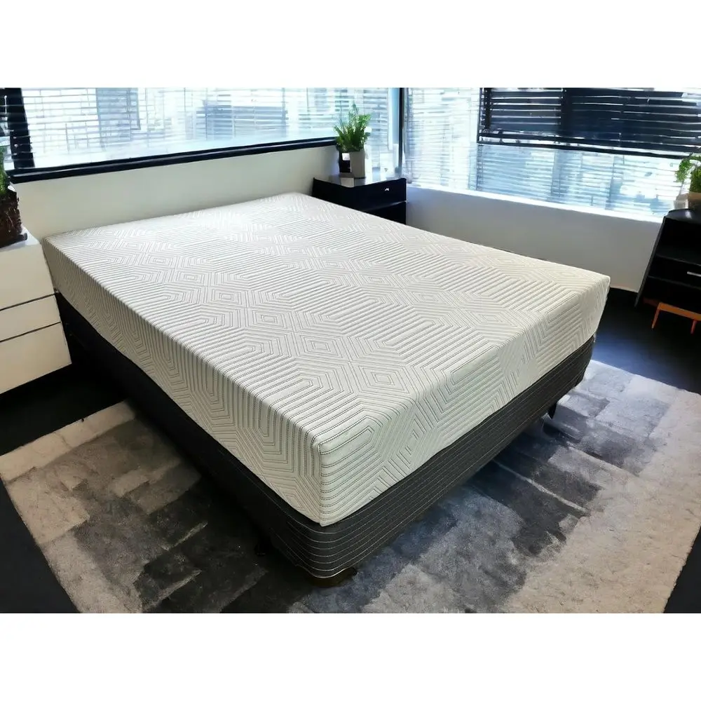 10 Comfort Plus Mattress with Latex Alternative Foam (72x75)
10 Comfort Plus Mattress with Latex Alternative Foam (72x75)