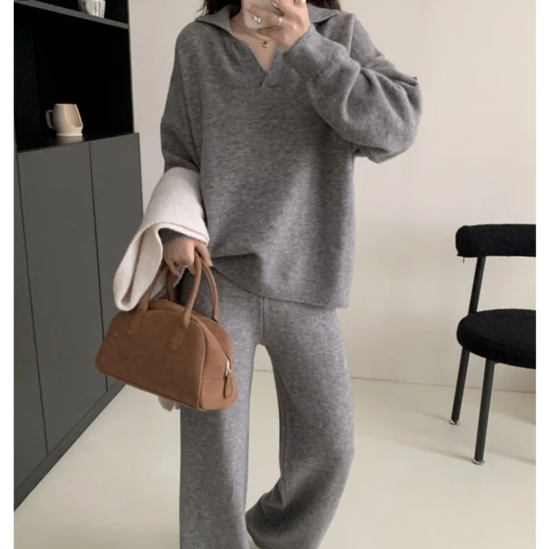Cross-border Knitted Suit Autumn and Winter New Sweater Set Polo Collar Knitted Pullover Top Wide-leg Long Pants Two-piece Set
Cross-border Knitted Suit Autumn and Winter New Sweater Set Polo Collar Knitted Pullover Top Wide-leg Long Pants Two-piece Set