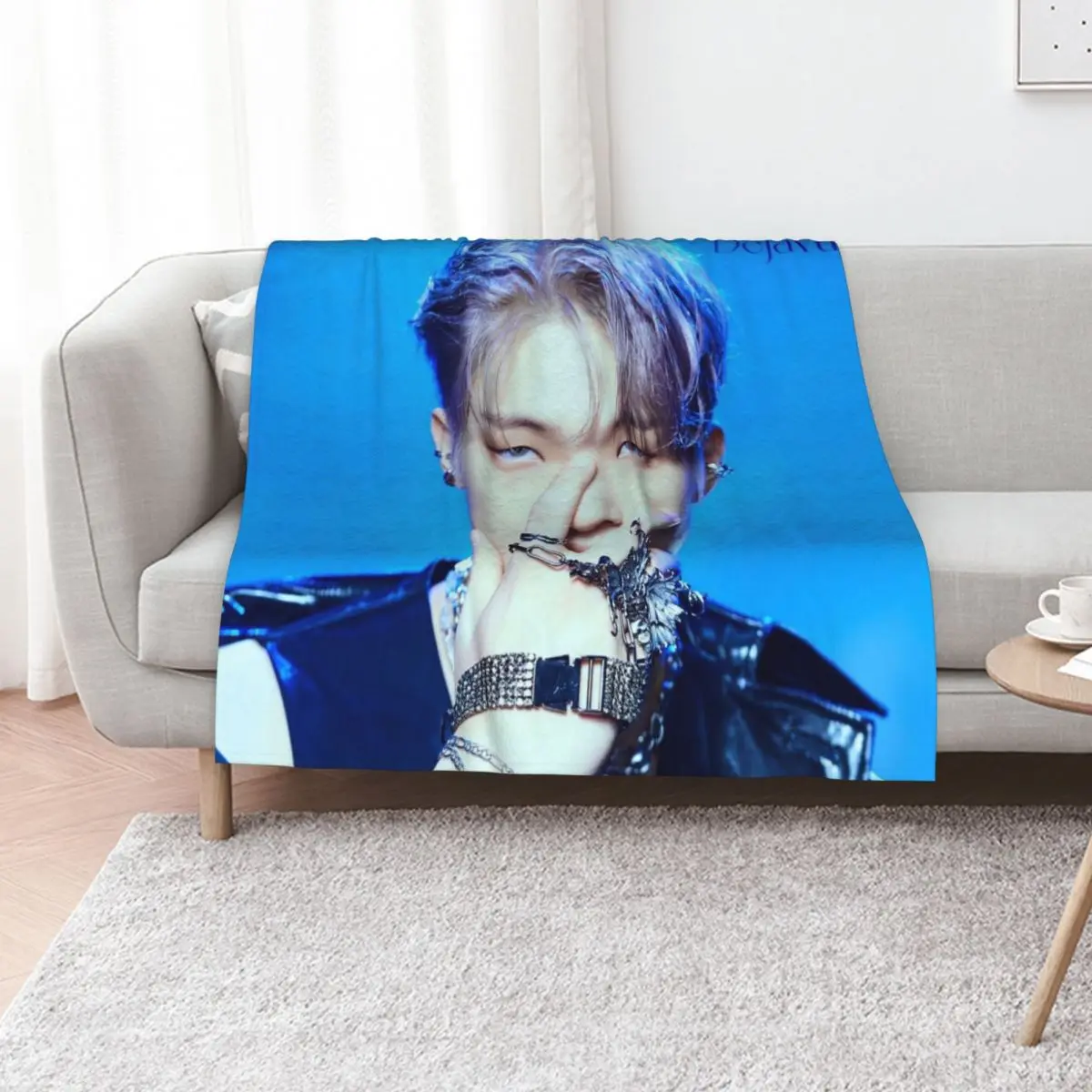 Mingi ATEEZ Deja Vu Throw Blanket Ultra Soft Flannel Fleece Blanket for All Seasons
Mingi ATEEZ Deja Vu Throw Blanket Ultra Soft Flannel Fleece Blanket for All Seasons