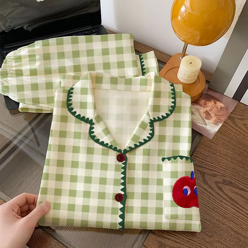 Simple Plaid Women's Sleepwear Spring Autumn Long Sleeve Open Cardigan Sweet Student Home Clothes Outdoor Wearable Set
Simple Plaid Women's Sleepwear Spring Autumn Long Sleeve Open Cardigan Sweet Student Home Clothes Outdoor Wearable Set