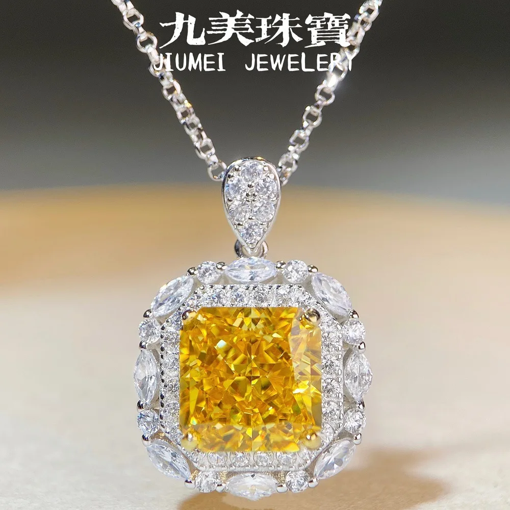 PT950 platinum necklace with Radiant Cut pendant, collar chain, handcrafted and heavily set with yellow diamonds
PT950 platinum necklace with Radiant Cut pendant, collar chain, handcrafted and heavily set with yellow diamonds