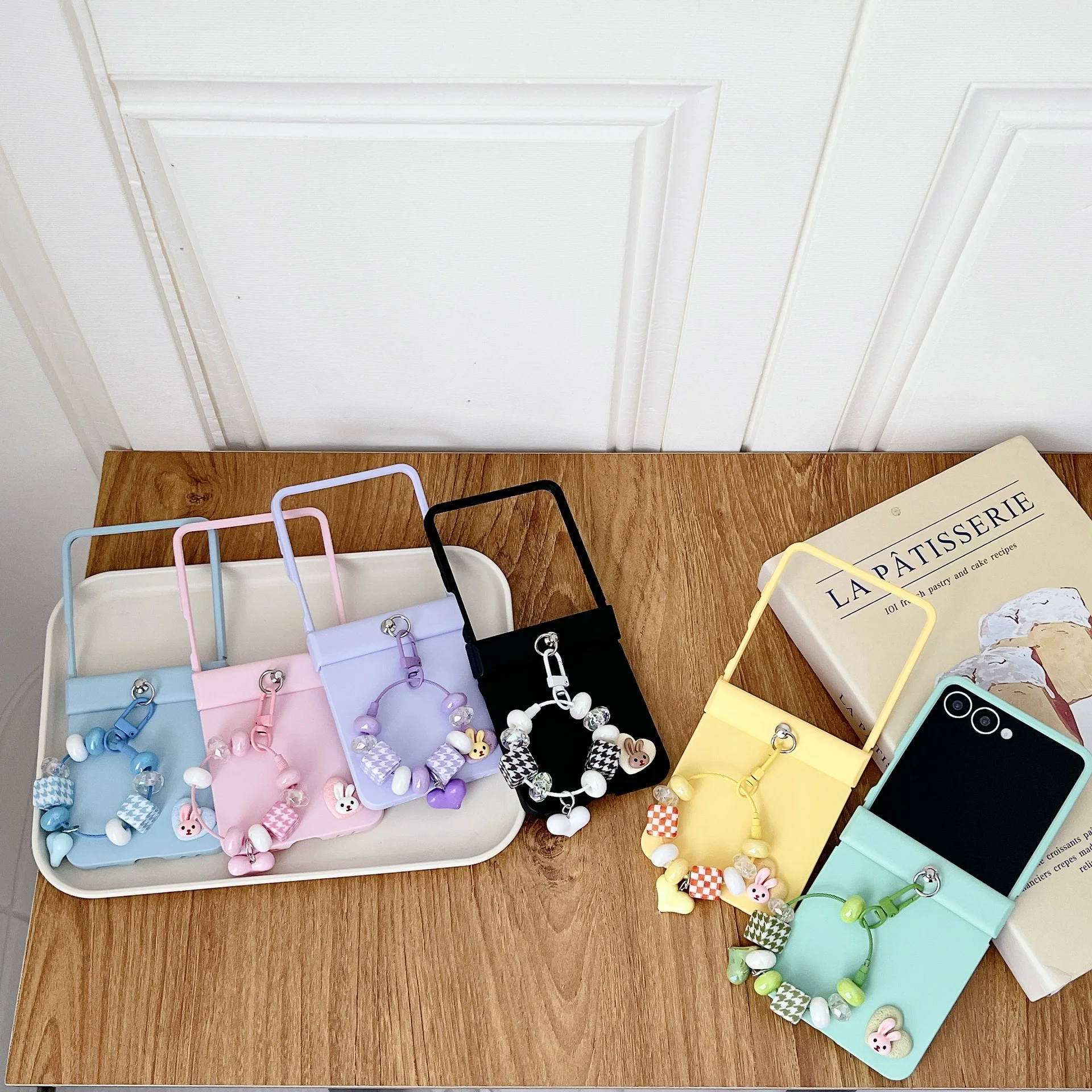 Rabbit Pendant Pure Colot Phone Case for Samsung Galaxy Z Flip 7 6 5 4 Protective Back Cover for ZFlip5 ZFlip6 ZFlip7 Case Shell
Rabbit Pendant Pure Colot Phone Case for Samsung Galaxy Z Flip 7 6 5 4 Protective Back Cover for ZFlip5 ZFlip6 ZFlip7 Case Shell