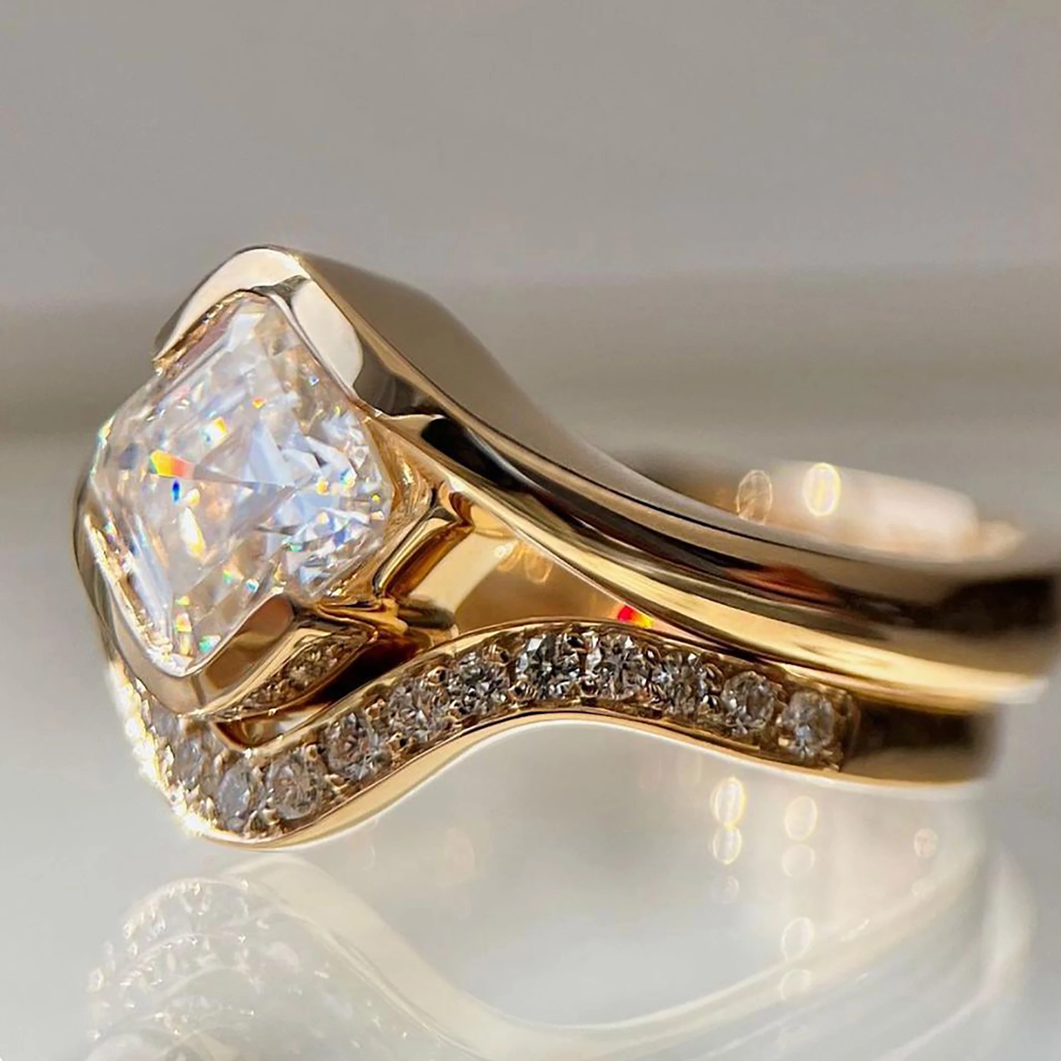 Best-selling elegant and fashionable S925 silver set with round moissanite ring combination ring set LMR0048
Best-selling elegant and fashionable S925 silver set with round moissanite ring combination ring set LMR0048