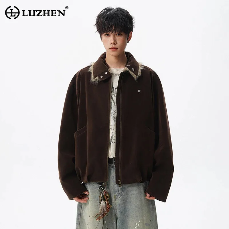 LUZHEN 2025 зимняя новая модная персонализированная повседневная куртка из искусственного меха в стиле пэчворк с вырезом, мужская модная красивая однотонная куртка JY5361
LUZHEN 2025 зимняя новая модная персонализированная повседневная куртка из искусственного меха в стиле пэчворк с вырезом, мужская модная красивая однотонная куртка JY5361