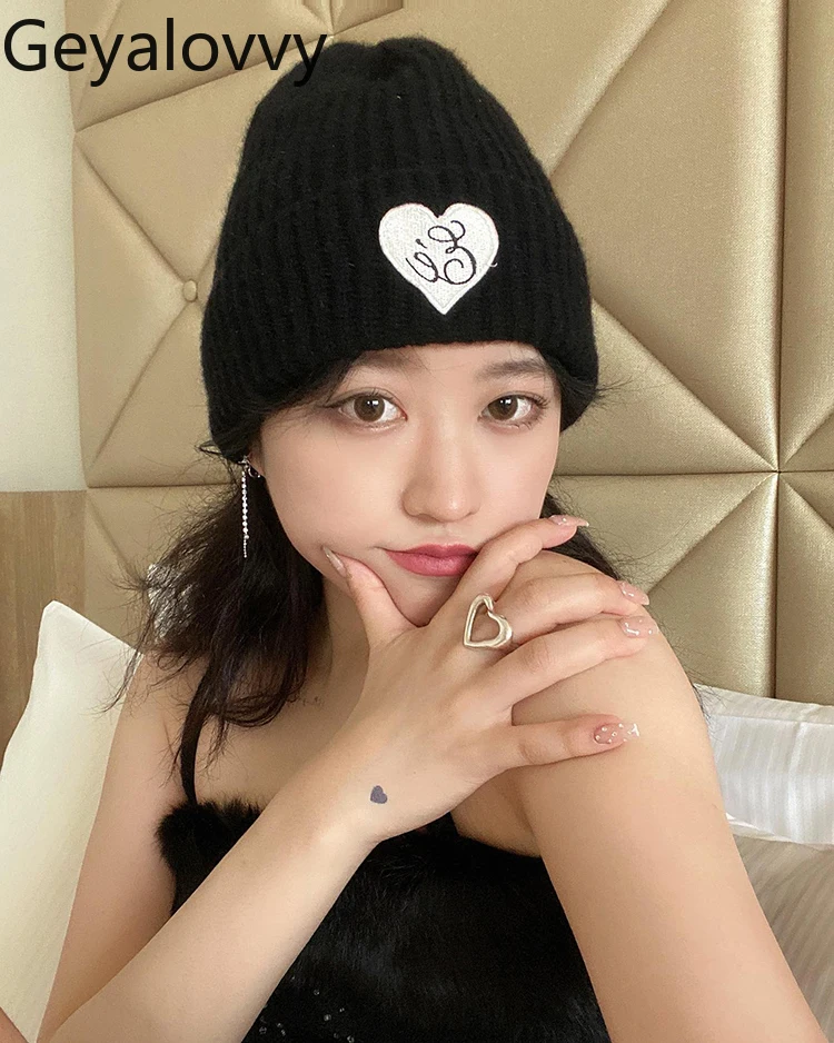 Japanese Style Autumn Winter New Sweet Cute Girls Versatile Knitted Hat Warm Simple Woolen Caps Head Wrap Women's Hats
Japanese Style Autumn Winter New Sweet Cute Girls Versatile Knitted Hat Warm Simple Woolen Caps Head Wrap Women's Hats