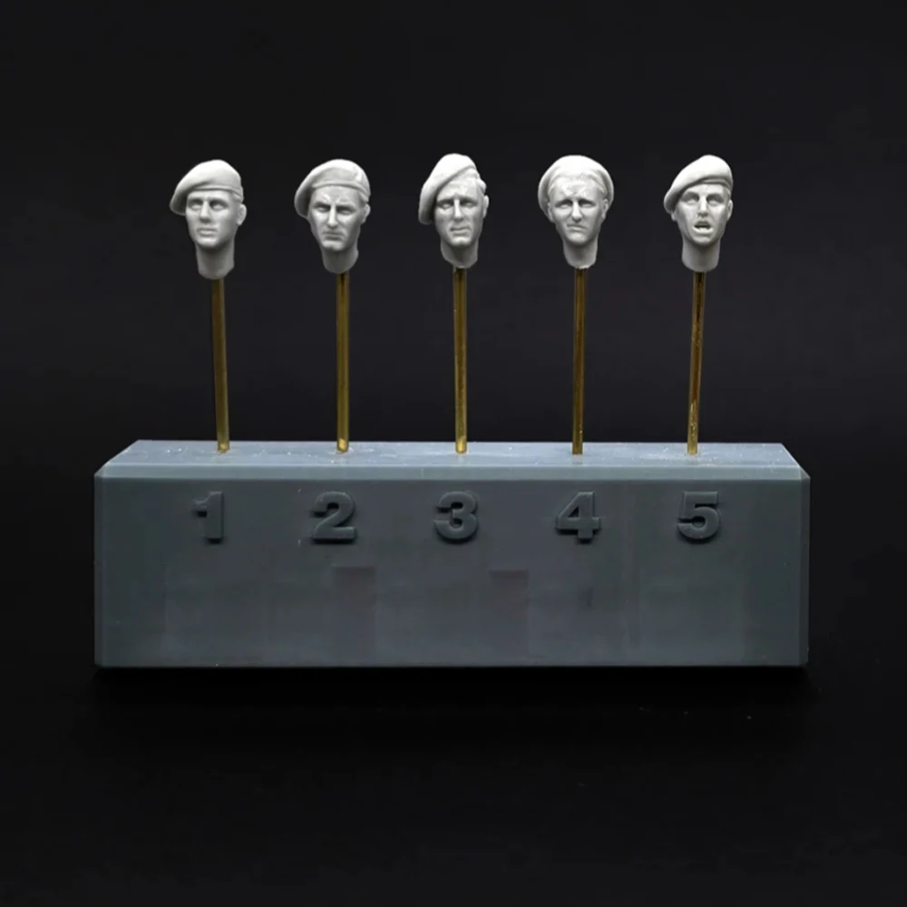 1/35 5 British heads with Commonwealth beret WWII, Resin Model figure soldier, Military themes, Unassembled and unpainted kit
1/35 5 British heads with Commonwealth beret WWII, Resin Model figure soldier, Military themes, Unassembled and unpainted kit