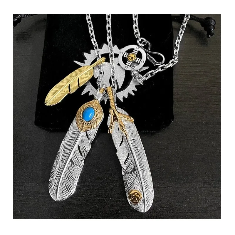 Takahashi'Goro Gold-plated Eagle Claw Inlaid with Turquoise Feather Necklace Plus Gold-plated Small Feather Decoration Japanese
Takahashi'Goro Gold-plated Eagle Claw Inlaid with Turquoise Feather Necklace Plus Gold-plated Small Feather Decoration Japanese
