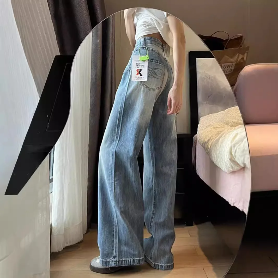 Весна и осень 2025 г., свободные прямые джинсы High Street, женские дизайнерские потертые узкие широкие брюки с высокой талией
Весна и осень 2025 г., свободные прямые джинсы High Street, женские дизайнерские потертые узкие широкие брюки с высокой талией