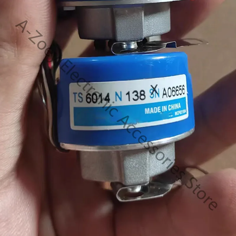 Brand new original Incremental photoelectric encoder TS6014N138 AR38-2500P8-L6-5V Servo motors, elevator door machines
Brand new original Incremental photoelectric encoder TS6014N138 AR38-2500P8-L6-5V Servo motors, elevator door machines