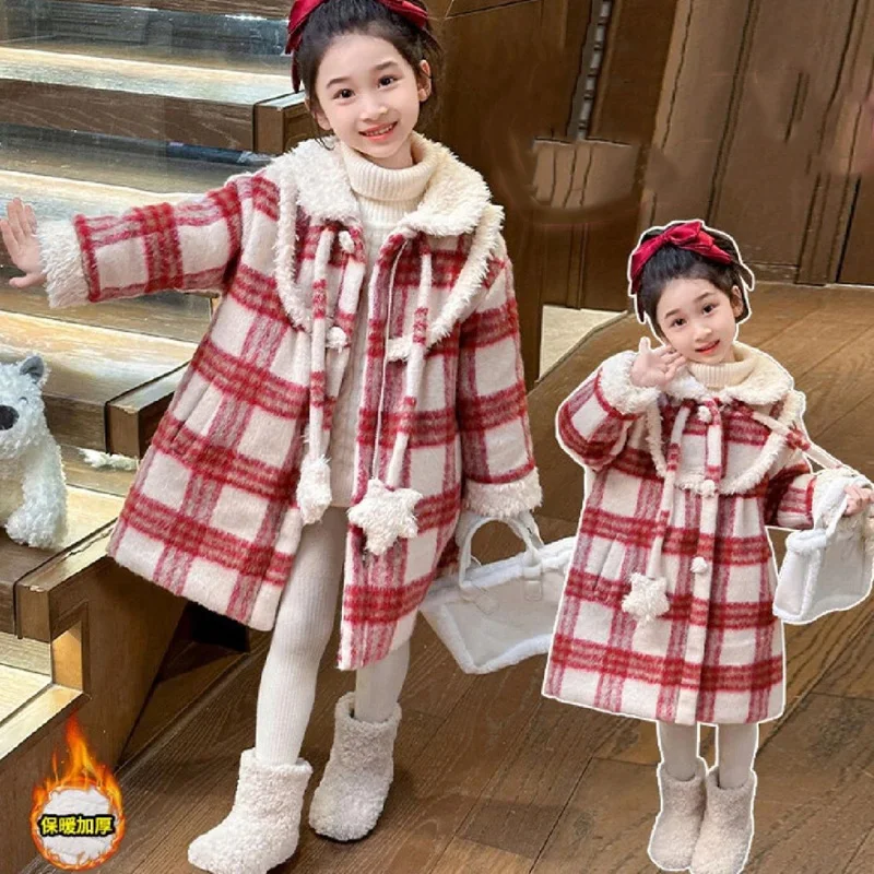 Осенне-зимнее шерстяное пальто средней длины для маленьких девочек Kawaii, хлопковая теплая утепленная стеганая куртка, верхняя одежда, стильная одежда для дома, детская одежда
Осенне-зимнее шерстяное пальто средней длины для маленьких девочек Kawaii, хлопковая теплая утепленная стеганая куртка, верхняя одежда, стильная одежда для дома, детская одежда