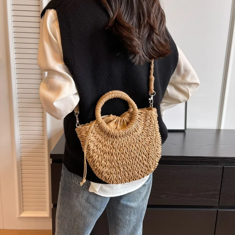 Versatile hand-held crossbody hand-woven bag, vacation beach bag, women's tote bag, vegetable basket bag
Versatile hand-held crossbody hand-woven bag, vacation beach bag, women's tote bag, vegetable basket bag